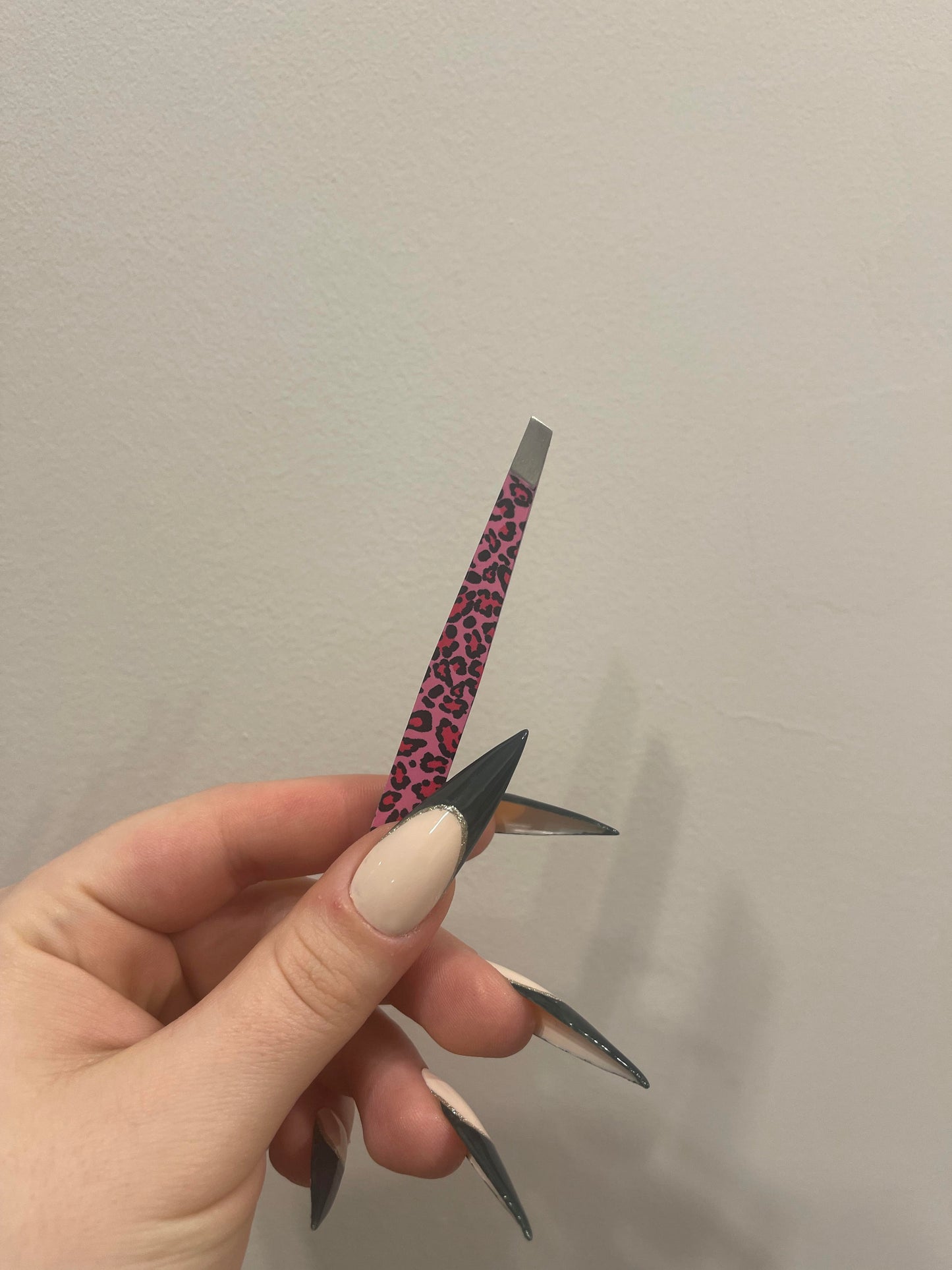 Tweezer